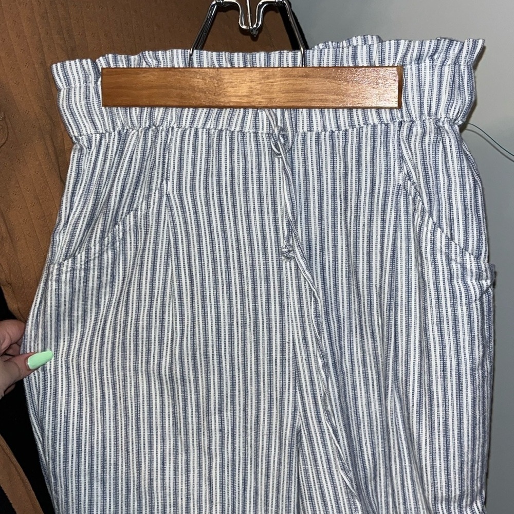 American Eagle NWT blue striped pants